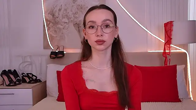 Snapshot of Emily_Simon chatting on May 15, 2026, 5:14 am Emily Simon online show from May 15, 2026, 5:14 am