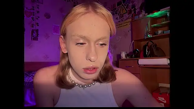 miss barbie111 online show from January 16, 2026, 5:44 am