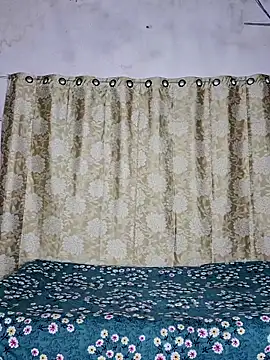 Snapshot of Forest_Queen chatting on February 25, 2026, 6:06 pm Forest Queen online show from February 25, 2026, 6:06 pm