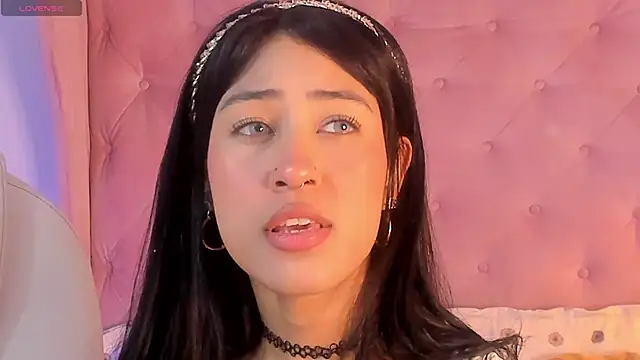 internett sweetheart online show from March 3, 2026, 4:51 am