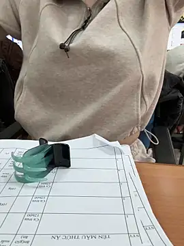 Donna9696 online show from March 4, 2026, 1:22 am