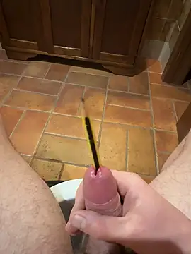 Snapshot of badCecio chatting on February 21, 2026, 7:59 pm badCecio online show from February 21, 2026, 7:59 pm