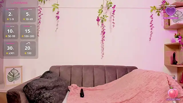 chloe peach  online show from June 18, 2026, 1:04 pm