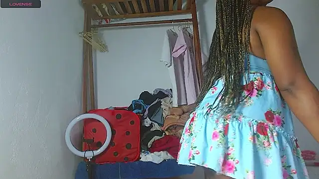 chanellmontes3 online show from April 25, 2026, 6:16 pm