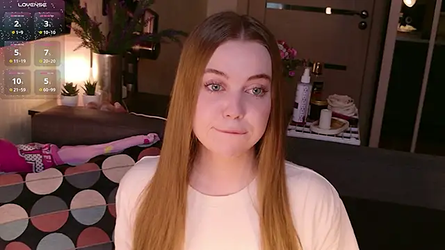 bratwifelina online show from March 19, 2026, 7:12 am