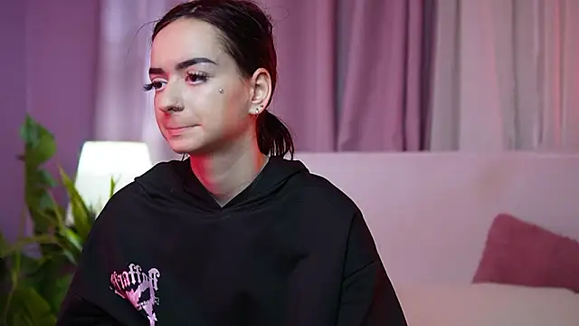 AriellaKitty online show from March 12, 2026, 9:54 pm