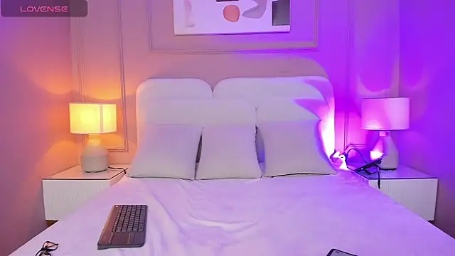 Namii cute online show from March 26, 2026, 6:35 pm