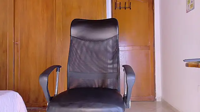 samirths boy  online show from June 19, 2026, 7:17 pm