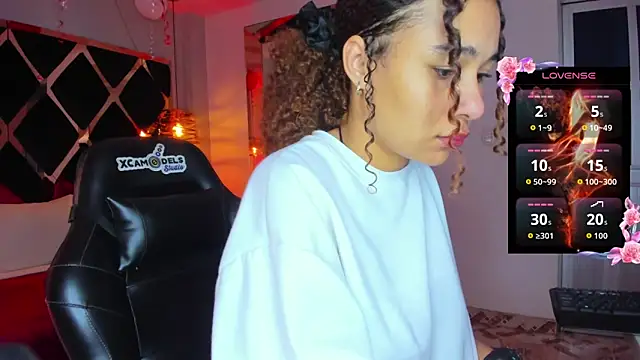 Snapshot of Mia_cartther chatting on February 17, 2026, 1:07 pm Mia cartther online show from February 17, 2026, 1:07 pm