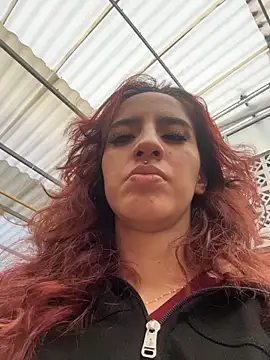 Snapshot of elodie_rouge chatting on June 9, 2026, 11:55 am elodie rouge online show from June 9, 2026, 11:55 am