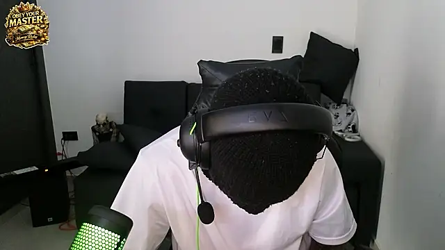 Snapshot of cash_master888 chatting on March 13, 2026, 1:51 pm cash master888 online show from March 13, 2026, 1:51 pm