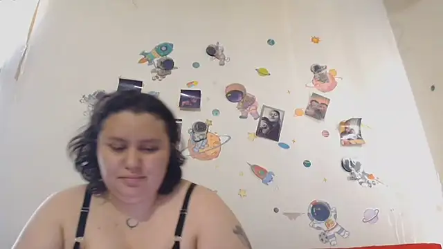 RavenEllieUniverse online show from June 27, 2026, 9:31 pm
