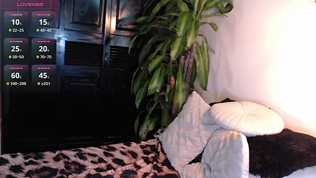 Snapshot of Mia_Volkova_ chatting on May 26, 2026, 3:08 pm Mia Volkova online show from May 26, 2026, 3:08 pm