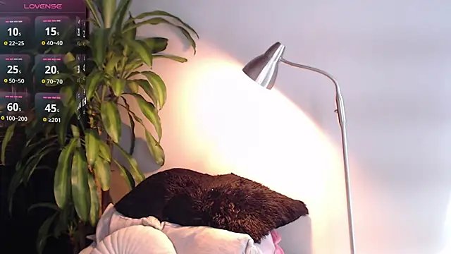 Snapshot of Mia_Volkova_ chatting on June 20, 2026, 3:26 pm Mia Volkova online show from June 20, 2026, 3:26 pm