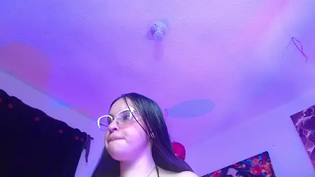 Snapshot of valeri_sotoo chatting on May 21, 2026, 1:40 pm valeri sotoo online show from May 21, 2026, 1:40 pm