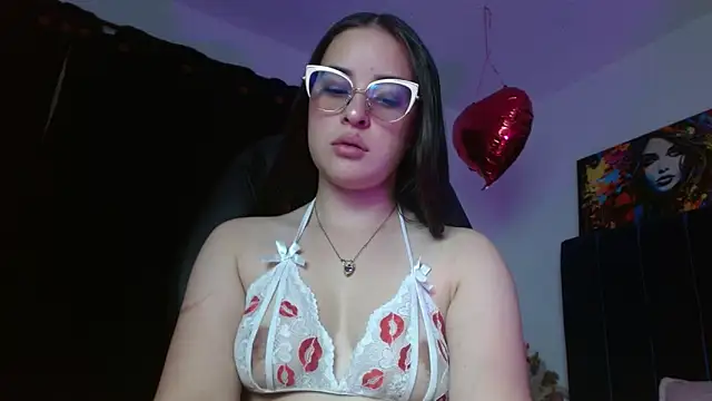 Snapshot of valeri_sotoo chatting on June 2, 2026, 1:13 pm valeri sotoo online show from June 2, 2026, 1:13 pm