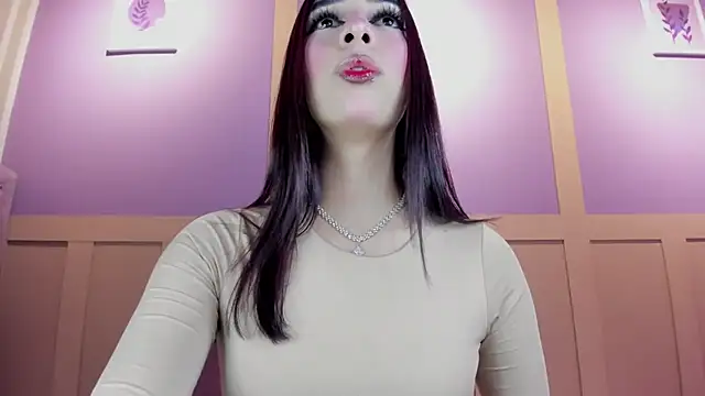 LilithAllenn online show from June 7, 2026, 5:44 am