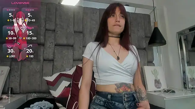 JenniQ69 online show from July 10, 2026, 8:00 pm