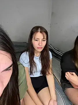 sofiagonet online show from April 9, 2026, 8:47 pm