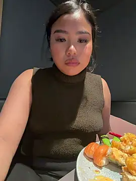 TitiTinyThai online show from July 8, 2026, 3:27 pm