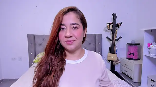 Snapshot of naive_natty10 chatting on February 13, 2026, 8:16 pm naive natty10 online show from February 13, 2026, 8:16 pm