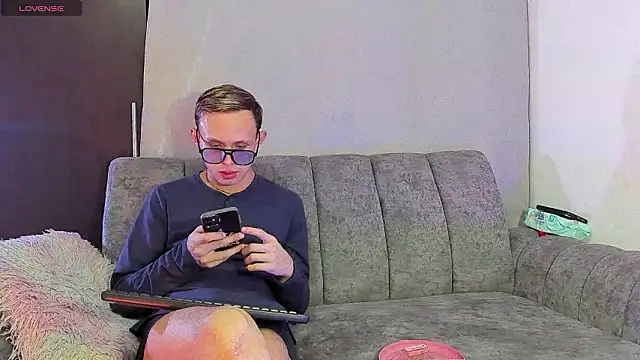 Two sexboys online show from March 13, 2026, 1:34 am