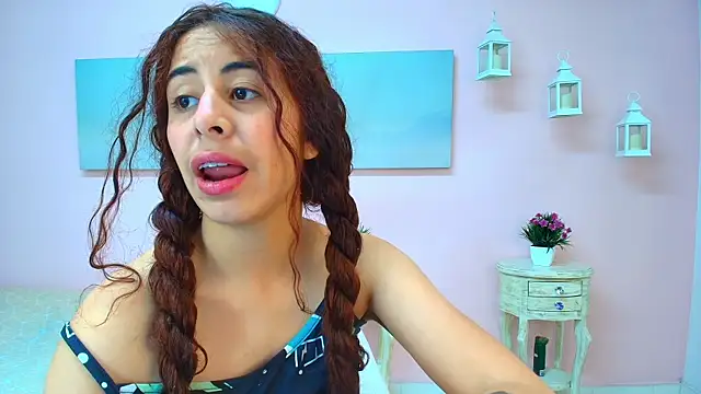 Snapshot of scarlett_clyde chatting on June 30, 2026, 12:28 pm scarlett clyde online show from June 30, 2026, 12:28 pm