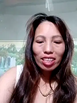 Gummiesu online show from April 27, 2026, 8:29 pm