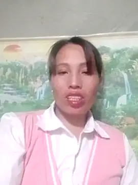 Gummiesu online show from May 24, 2026, 2:11 pm
