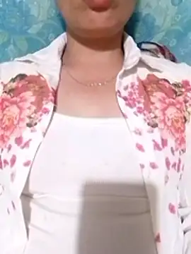Gummiesu online show from June 12, 2026, 8:19 pm