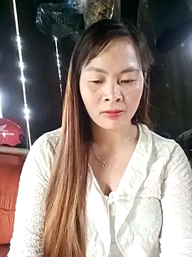 Bling sexy online show from April 28, 2026, 1:15 am