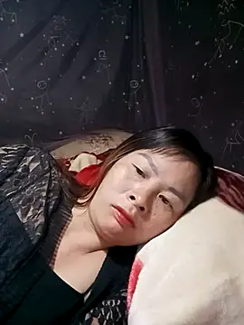 Bling sexy online show from April 29, 2026, 11:44 pm