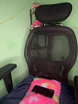 Snapshot of Praachiiii chatting on February 21, 2026, 11:06 pm Praachiiii online show from February 21, 2026, 11:06 pm