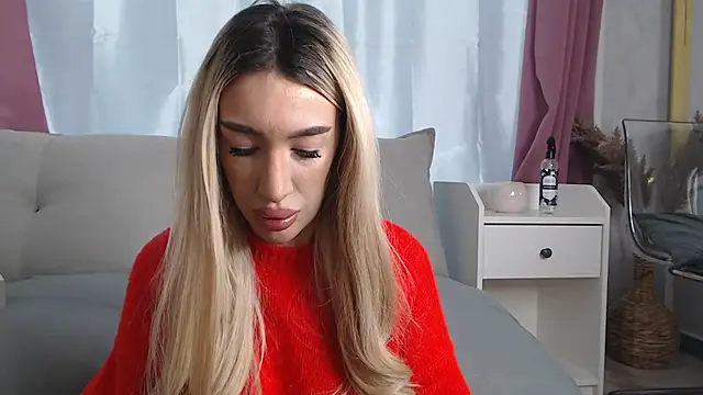 LunaVibes  online show from January 18, 2026, 6:28 am