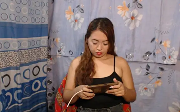 pinay mayahiga online show from February 20, 2026, 6:37 am