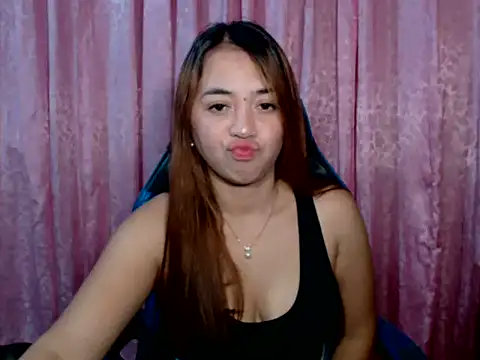 pinay mayahiga online show from April 28, 2026, 2:00 pm