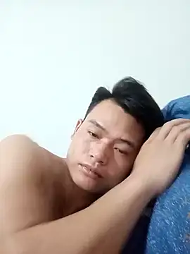 Maycute18 online show from February 28, 2026, 3:24 pm