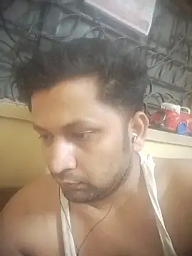 Snapshot of Pravin9562 chatting on February 17, 2026, 5:52 pm Pravin9562 online show from February 17, 2026, 5:52 pm