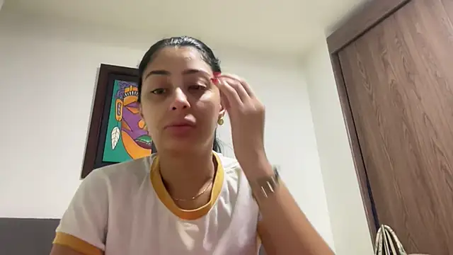 Snapshot of AbrilSantosxo chatting on June 17, 2026, 1:45 pm AbrilSantosxo online show from June 17, 2026, 1:45 pm