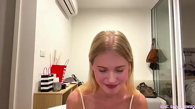 Snapshot of Slay_Swag chatting on February 17, 2026, 10:12 am Slay Swag online show from February 17, 2026, 10:12 am