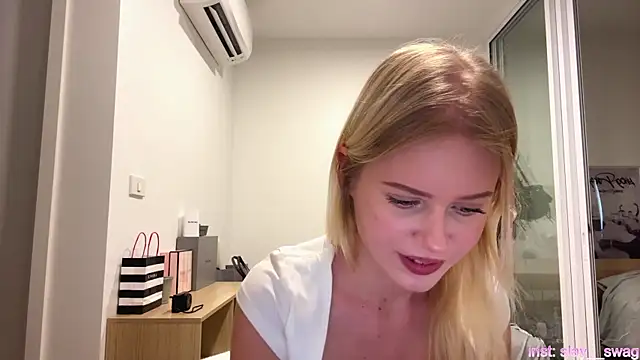 Snapshot of Slay_Swag chatting on February 23, 2026, 10:12 am Slay Swag online show from February 23, 2026, 10:12 am