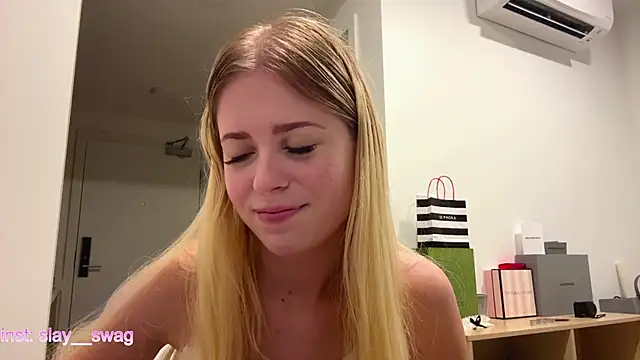 Snapshot of Slay_Swag chatting on March 11, 2026, 10:21 am Slay Swag online show from March 11, 2026, 10:21 am