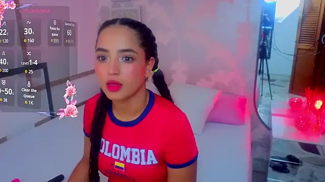 Emma Thompssonn online show from May 31, 2026, 12:34 pm