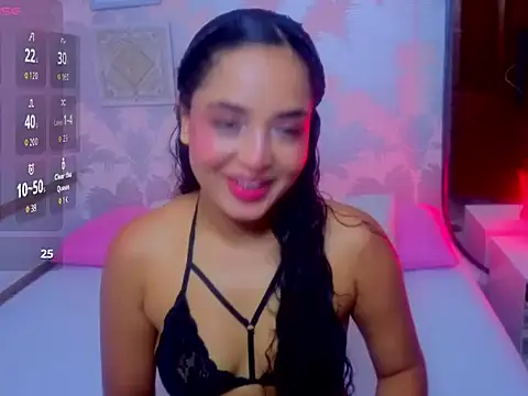 Emma Thompssonn online show from June 15, 2026, 12:18 pm