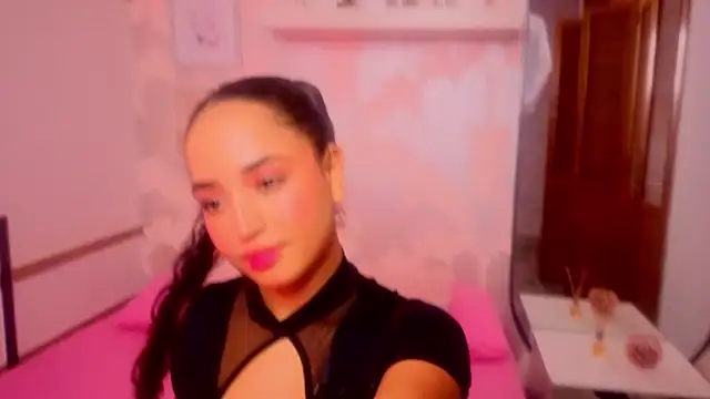 Emma Thompssonn online show from June 17, 2026, 12:29 pm
