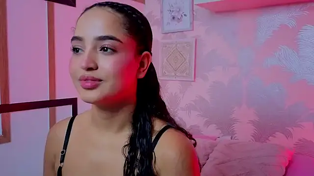 Emma Thompssonn online show from June 20, 2026, 12:19 pm