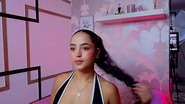 Emma Thompssonn online show from July 2, 2026, 12:11 pm