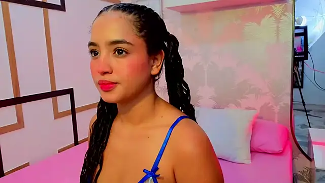 Emma Thompssonn online show from July 13, 2026, 12:08 pm