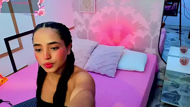 Emma Thompssonn online show from July 21, 2026, 12:18 pm