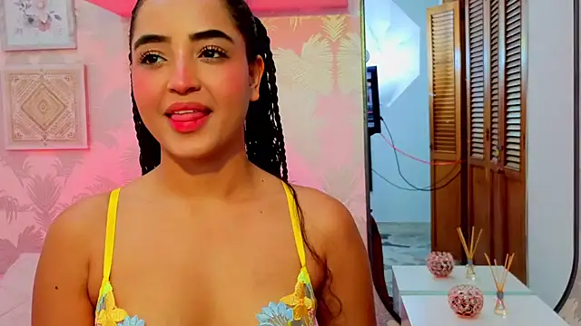 Emma Thompssonn online show from July 23, 2026, 12:14 pm